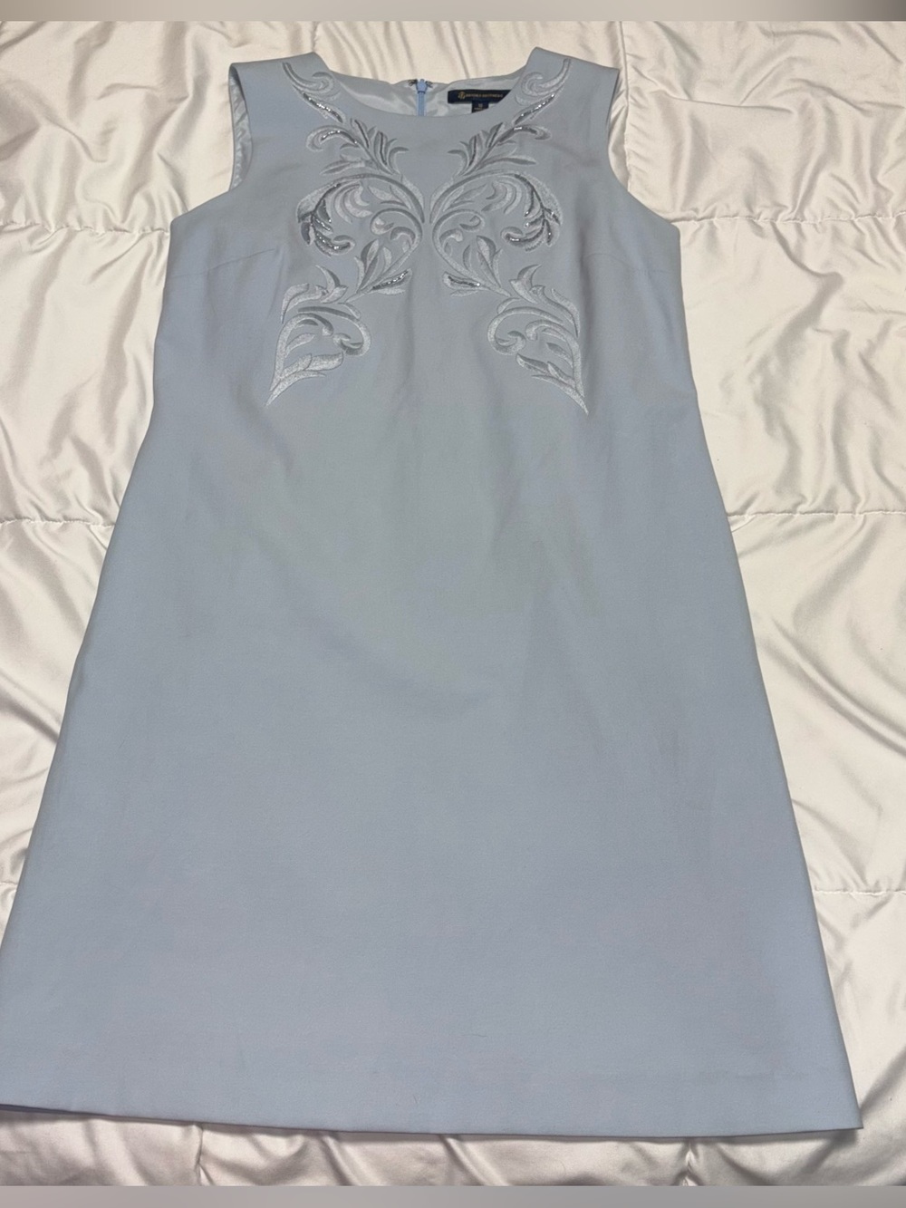 Brooks Brothers Pale Blue Sleeveless Embroidered Sheath Midi Dress Size 10 - Picture 2 of 9